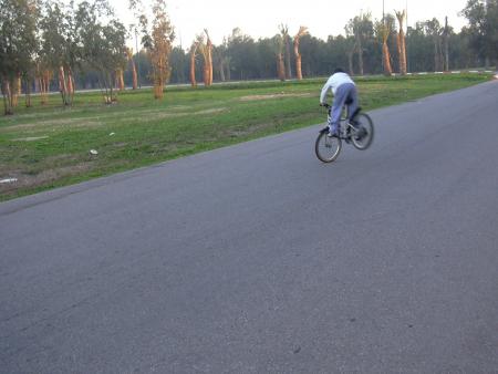 Moi en stoppie 180